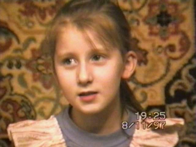 1997.11.08 Машка поёт песни