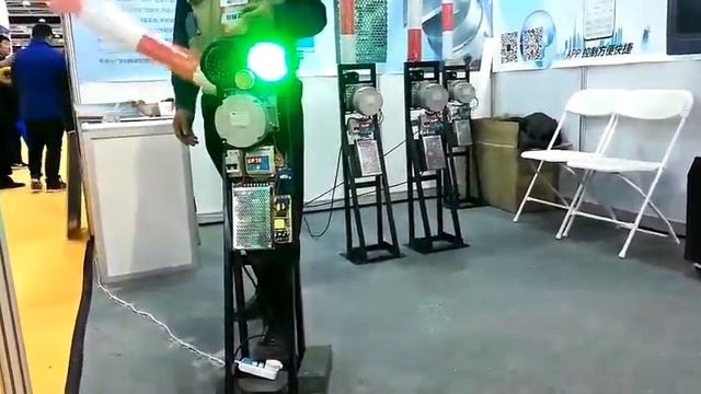 boom barrier gate with alarm system and traffic light смотреть онлайн