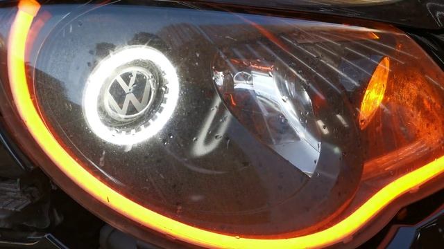 VW EOS DRL LED HALOS WITH STRIPS THAT DUAL FUNCTION AS DYNAMIC INDICATORS. смотреть онлайн