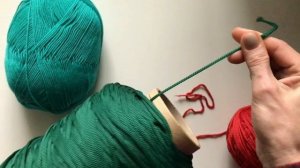 Как связать в две нитки из одного клубка?