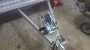 Лебедка на прицеп МЗСА для погрузки транспорта