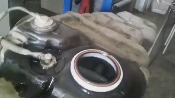 Топливный бак  Land Cruiser 200 дизель