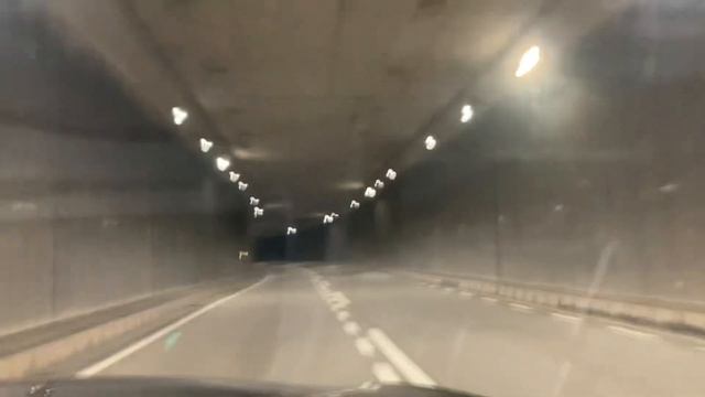 BMW M6 cabrio V10 tunnel sound!!! смотреть онлайн