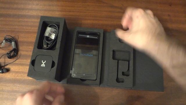 Unboxing YotaPhone