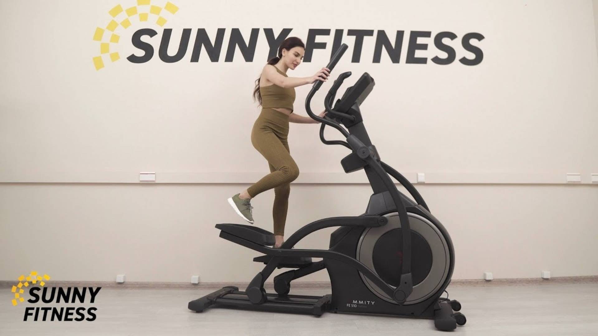 Эллиптический тренажёр AMMITY FASHION FE 510 смотреть онлайн