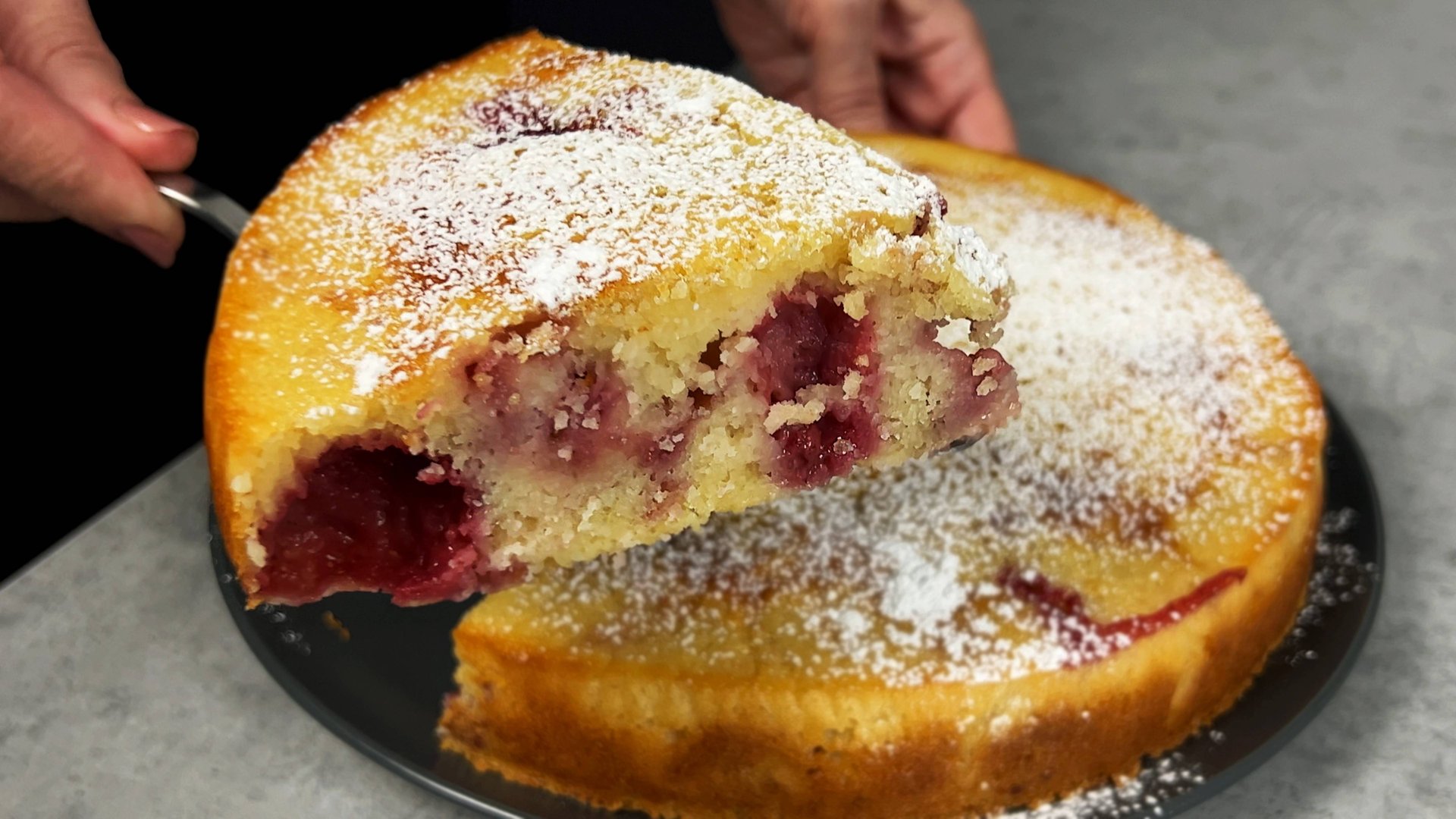 Идеально к чаю! Пеките хоть каждый день, пока есть замороженные ягоды! смотреть онлайн