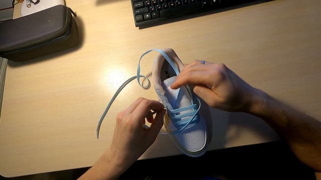 «Волшебная лесенка», или «ровный» способ шнуровки обуви смотреть онлайн