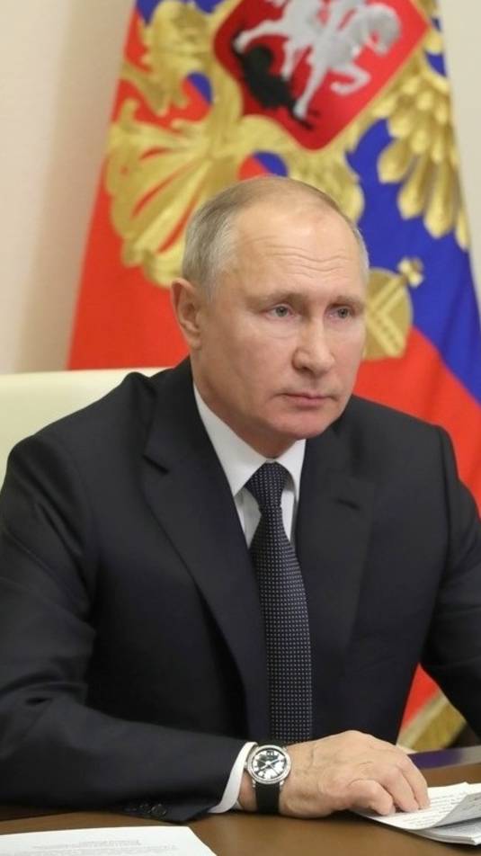 Путин утвердил выплату ветеранам 80 тысяч рублей смотреть онлайн