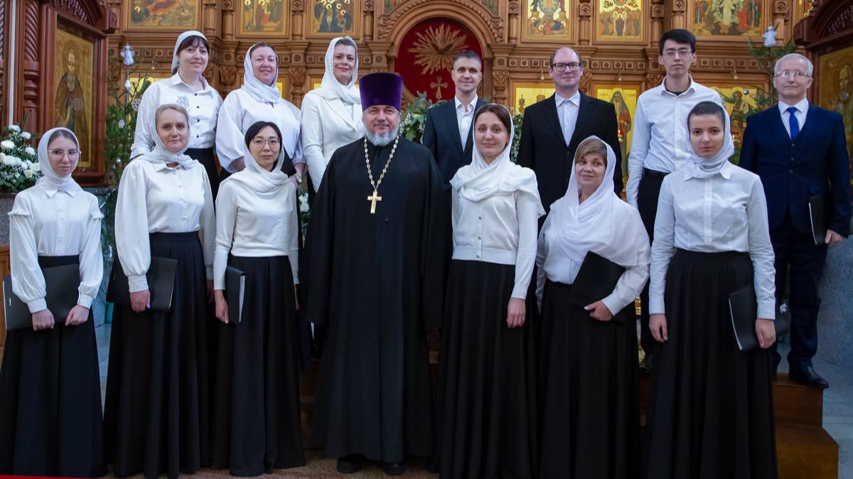 «Динь-дон». Рождественская песня смотреть онлайн