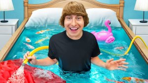 Я превратил свою кровать в аквариум!