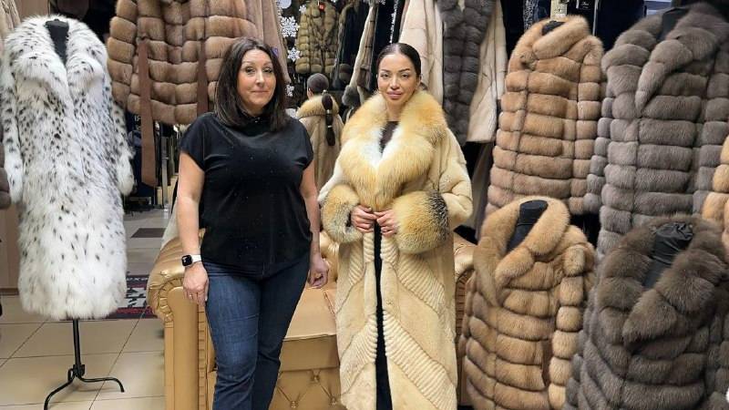 Итальянские шубы в бутике меха у Романа Premium mink.mp4 смотреть онлайн