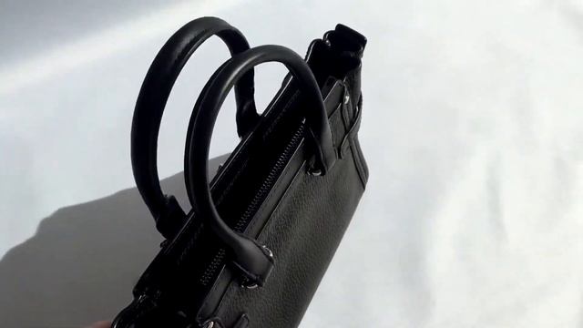 Сумка COACH Swagger 21 In Pebble Leather смотреть онлайн