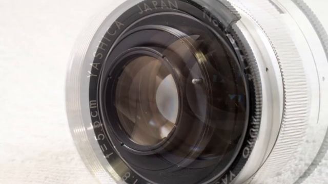 Yashica Yashinon 5.5cm F/1.8