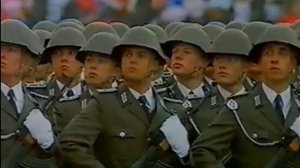 Парад Немецкой Национальной Армии в день 40-летия образования ГДР.