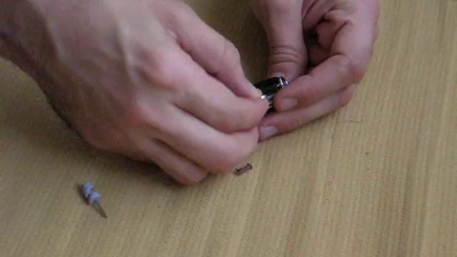 Cambio de pila de Midnite Minichamp Victorinox смотреть онлайн