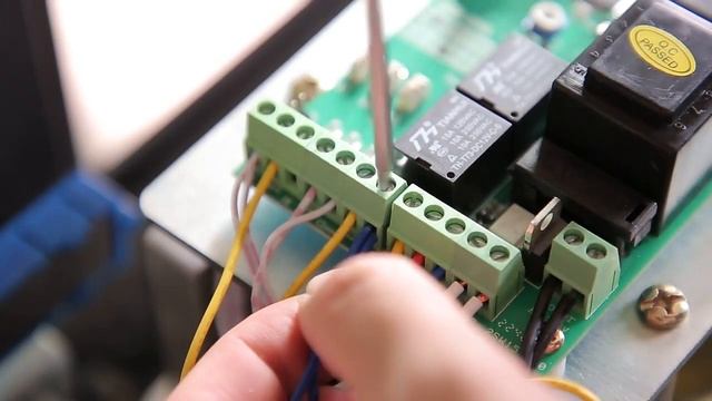 Residential 300kg AC Motor Wifi Mobile Mini App Control Automatic Slide Gate Opener смотреть онлайн