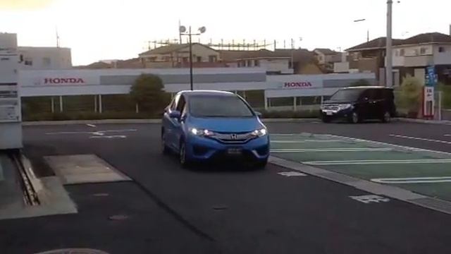 NewFITシティブレーキ体感作動 смотреть онлайн