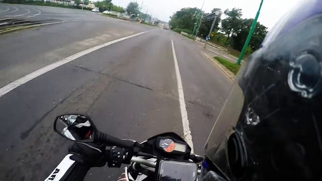 Good guy AMG, small power wheelie (slow motion) and no tits at all! смотреть онлайн