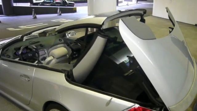 Mercedes-Benz SL55 AMG バリオルーフ смотреть онлайн