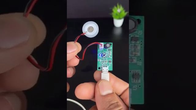 Mini Smoke Machine 🔥 DIY Fog machine #hackerjp #shorts смотреть онлайн