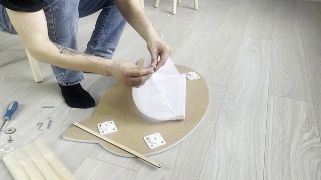 Видеоинструкция по сборке: Стол-сумка «Котик» смотреть онлайн