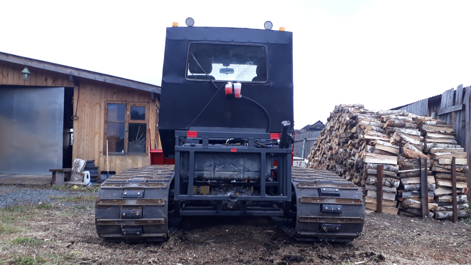 Полный обзор мини-ратрака на фрикционном повороте