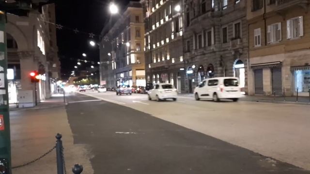 1 x State Police, 1 x Triest Local Police patrolling with cruise lights on смотреть онлайн
