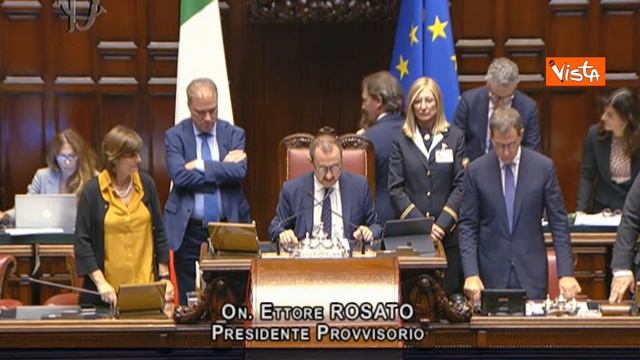 Elezione presidente della Camera, fumata nera per il primo voto a Montecitorio смотреть онлайн