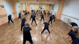 Танец этно с музыкой ковали лучше всех