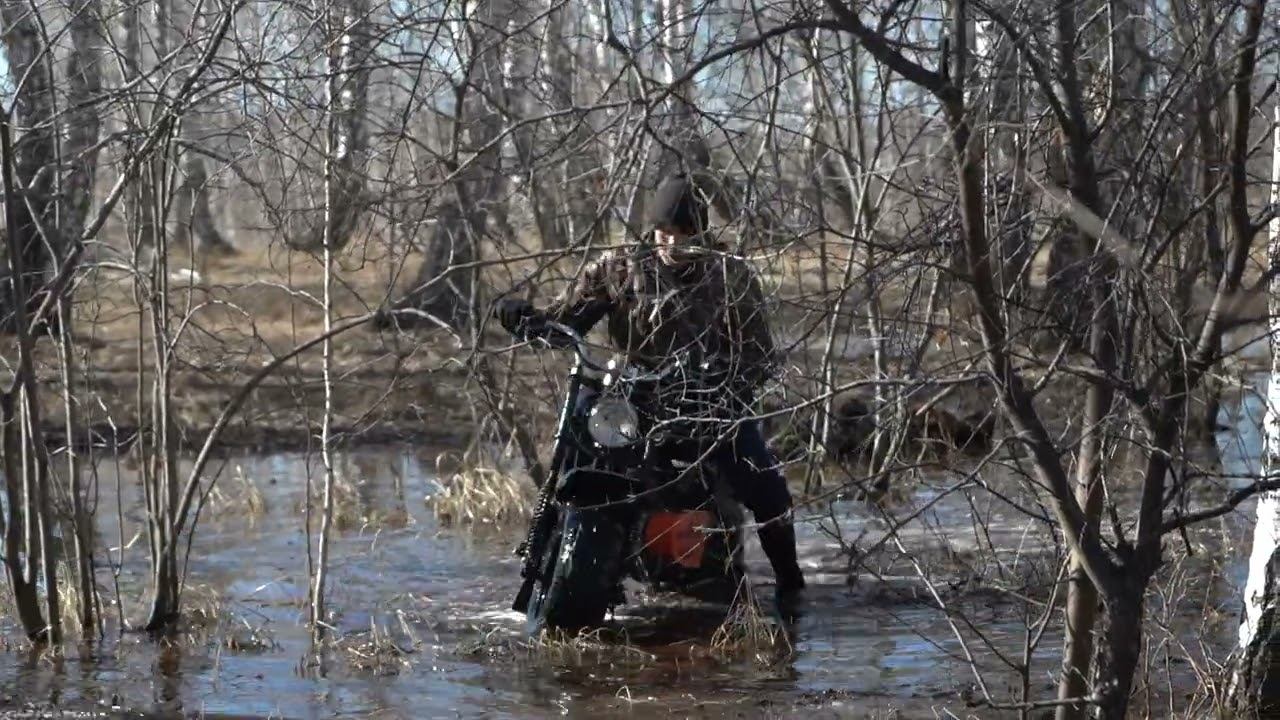 С легкостью по грязи на внедорожном мотоцикле DraXter Profi смотреть онлайн