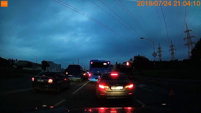 Пример съёмки видеорегистратора Xiaomi 70 mai в сумерках смотреть онлайн