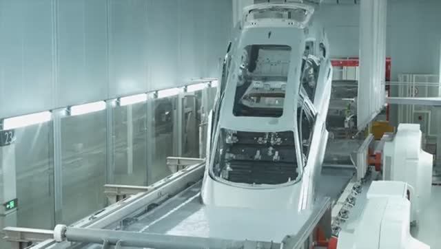 Производство Audi Q6 e-tron смотреть онлайн