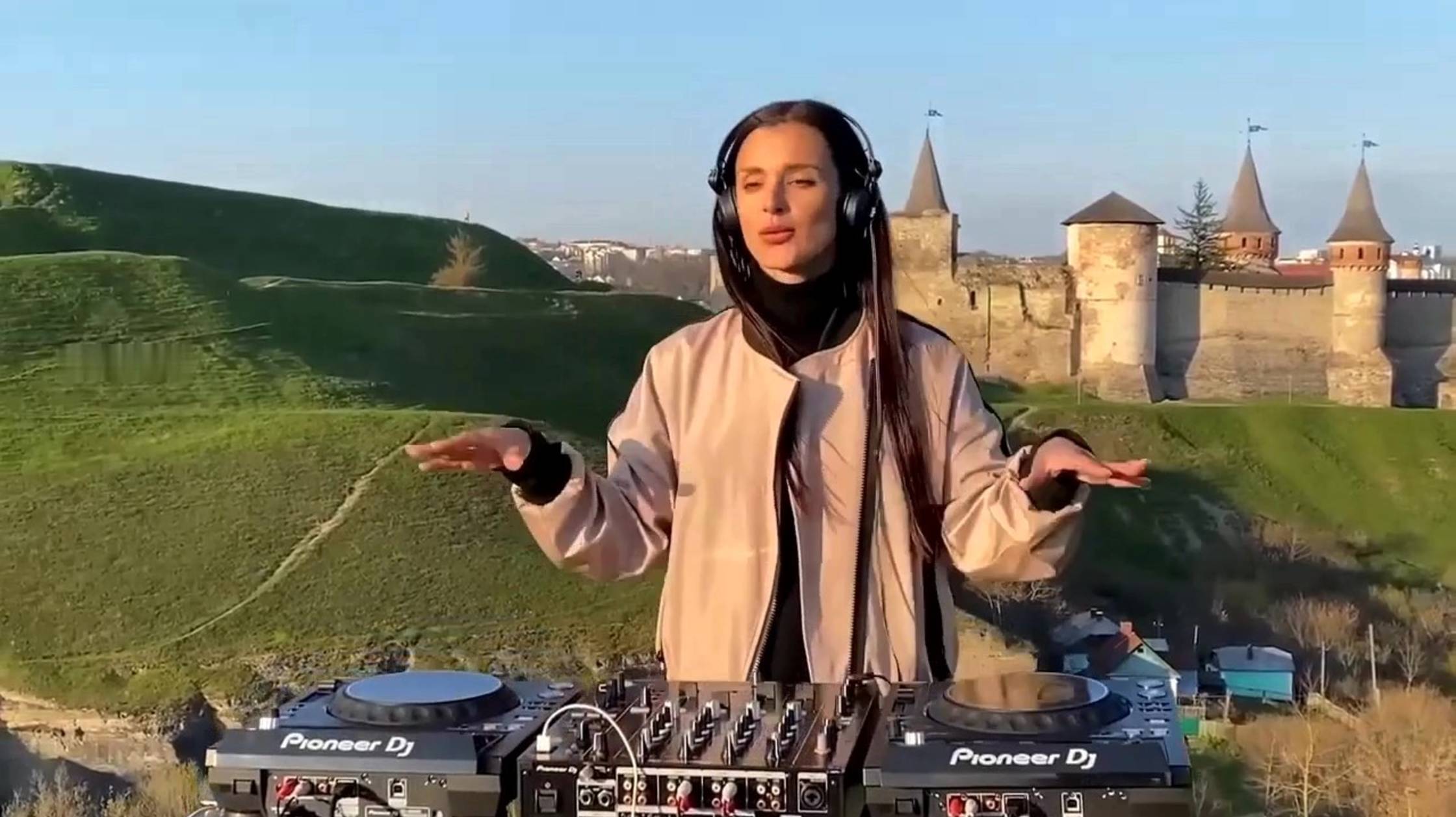 Вирус - Счастье смотреть онлайн