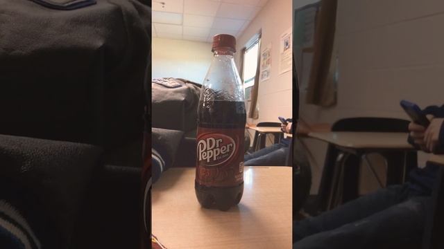 DR PEPPER [soda bottle] Big Plastic смотреть онлайн