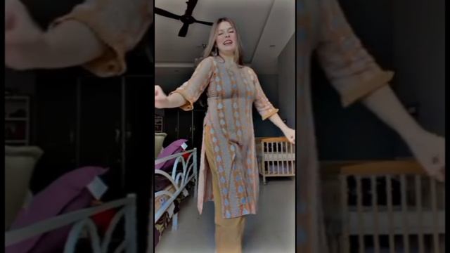 Housewife Hot Dance At Home смотреть онлайн