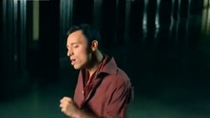 Mustafa Sandal - Kavrulduk (Video Klip).avi