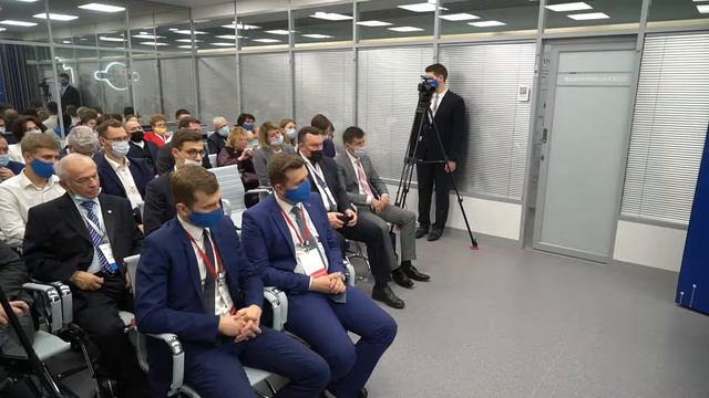 Панельная дискуссия "Молодежь. Медицина. Наука. Предпринимательство" смотреть онлайн