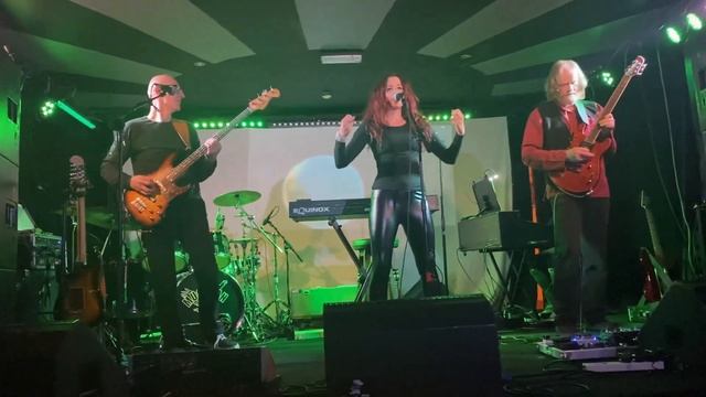 Quasar Live shows excerpts from 2022 смотреть онлайн