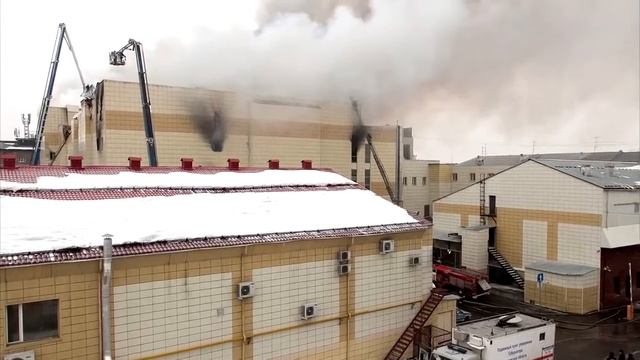 Tanir в память о погибших при пожаре в Кемерово смотреть онлайн