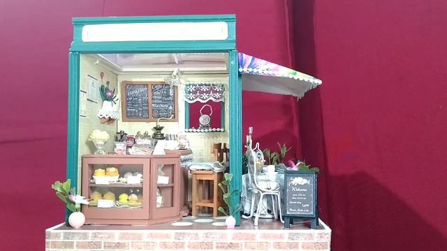 Miniature doll house.. The Star Coffee Bar... смотреть онлайн