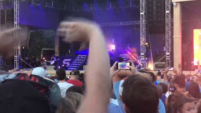 Skillet's entry at Kingsfest 2017 смотреть онлайн