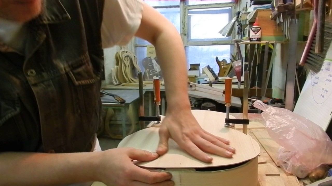 Выпуклое дно гитары. смотреть онлайн