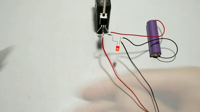 HOW TO 3.7v Lithium Battery Charge | Full And Low Level Indicator Simple Electronic