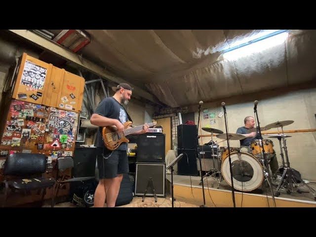 Композиция “Wait till you see her” смотреть онлайн