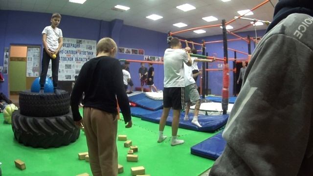 НаРодная ГимнАсТиКа 1071-4 в Клубе Воздушно-Силовой Атлетики. СКК "Вместе" смотреть онлайн