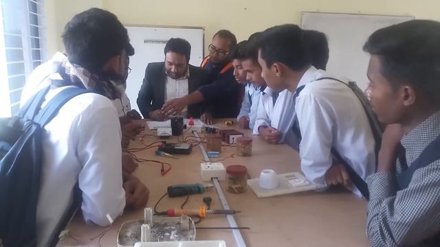 Measurement ohms and current use different shunt resistor and emitter . смотреть онлайн