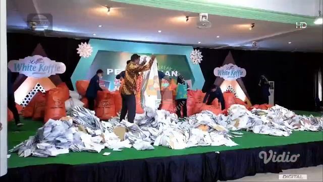 IKLAN LUWAK WHITE KOFFIE PENGUNDIAN GEBYAR HADIAH BERTABUR EMAS & UMROH • 60s (2022) смотреть онлайн