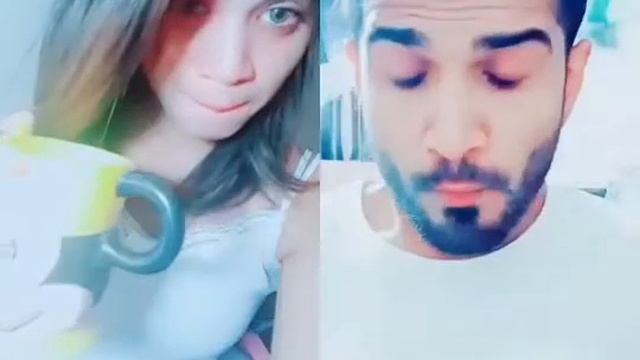 Ankhy coffee pety peety Mel rahi Hain смотреть онлайн