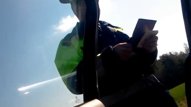Задержание по дороге в Островец смотреть онлайн