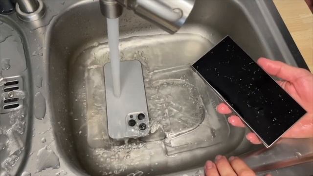 IPhone 15 Pro Max vs Samsung S24 Ultra - Sparkling Water FREEZE Test! Will It Survive ? смотреть онлайн